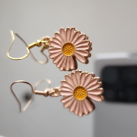 Gold Pink Hippie Daisy earrings  925S With Quality - Picture 4 of 6